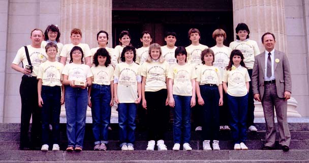 1986 Caldwell 6th Grade Class at Kansas Capitol on 24 March 1986
